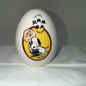Vtg.  Peanuts Snoopy & Charlie Brown Ceramic Egg By Aviva Japan